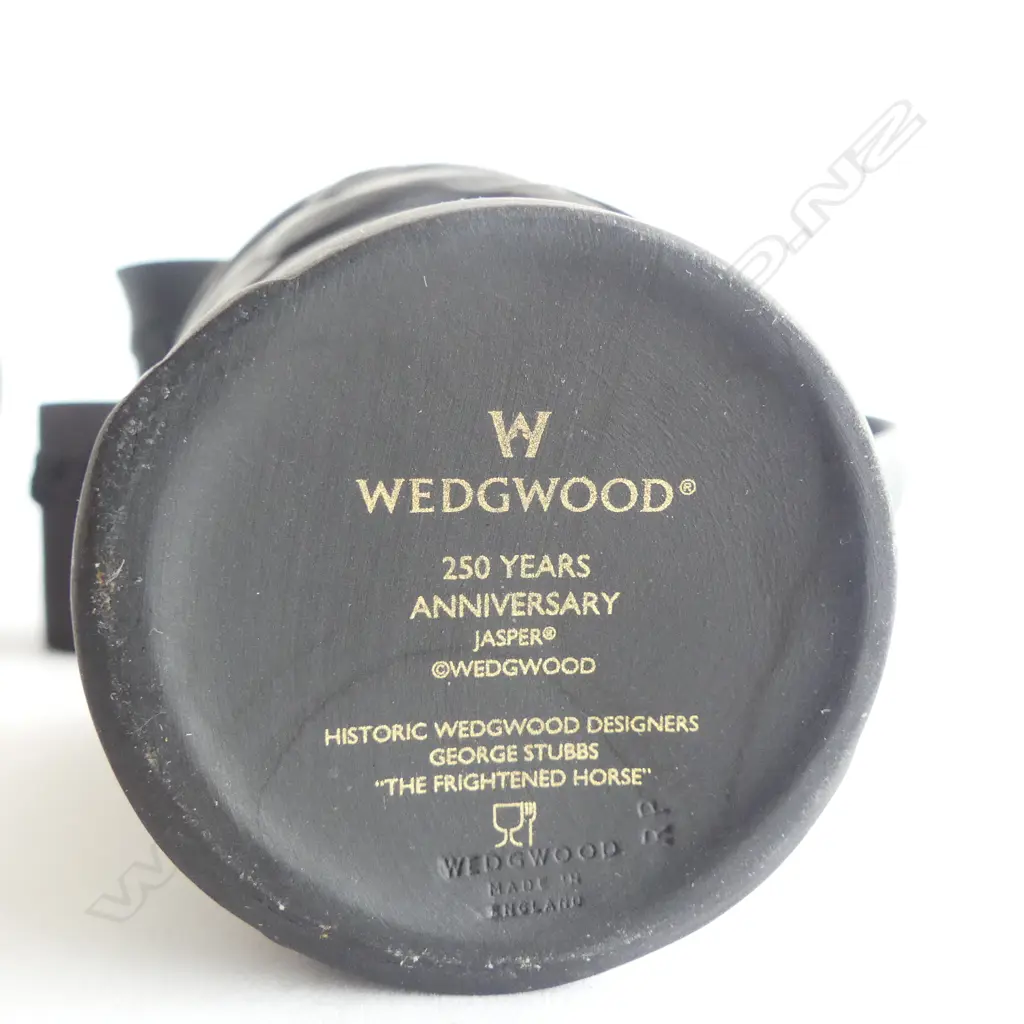 5 PCES WEDGWOOD BLACK JASPER WARE H.110mm including 250yr anniversary Image 1++