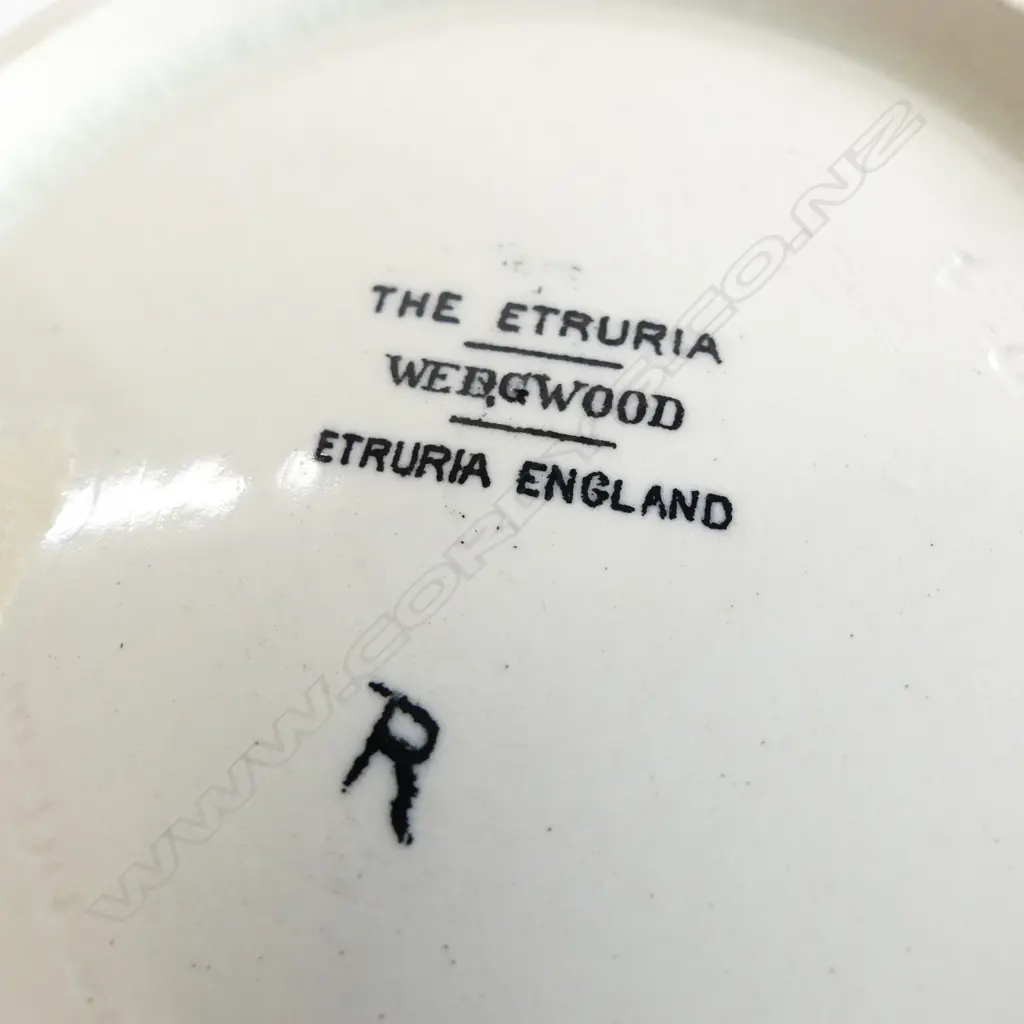 5 WEDGWOOD JUGS Image 1++