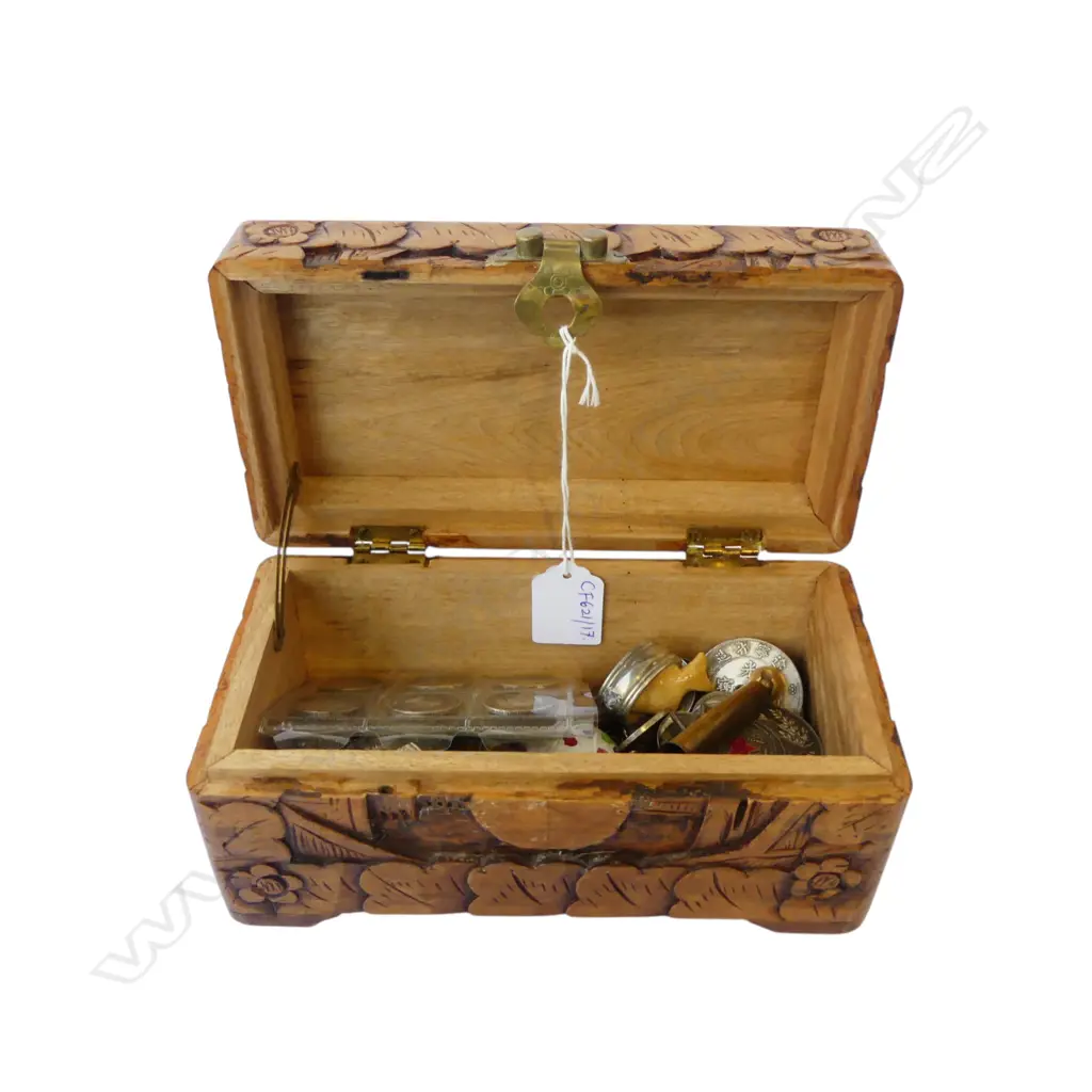 COINS ETC IN CAMPHOR BOX W.205mm Image 1++