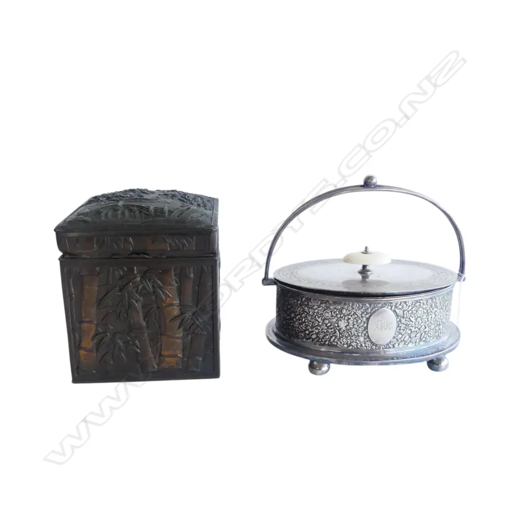 C1900 JAPANESE SPELTER SQUARE BOX, BAMBOO AND FOREST LANDSCAPE IN RELIEF LID NEEDS REPAIR 100X100X120mm & OVAL PLATED SA Image 1++