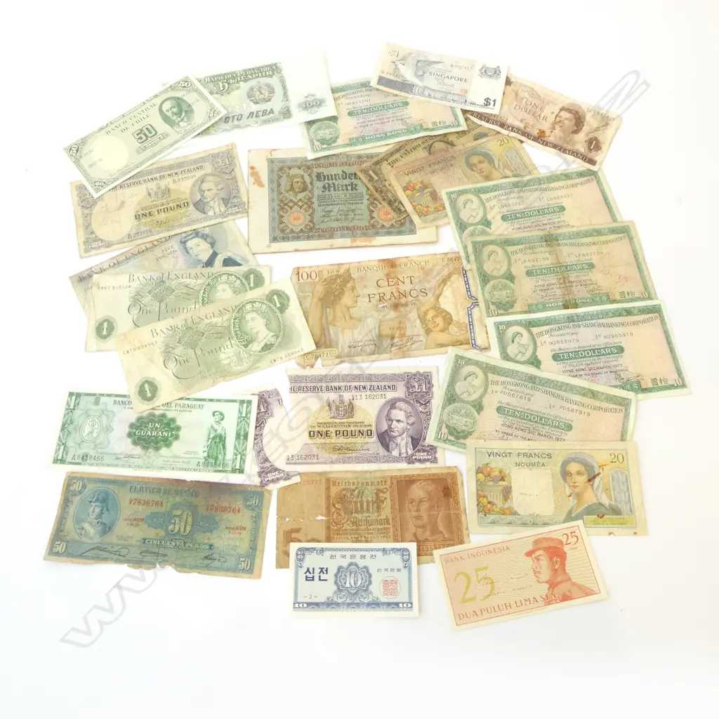 VINTAGE WORLD BANK NOTES Image 1++