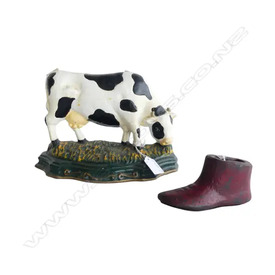 VINTAGE CAST IRON COW DOORSTOP & MINIATURE CAST IRON BOOT - MATCH STRIKER?