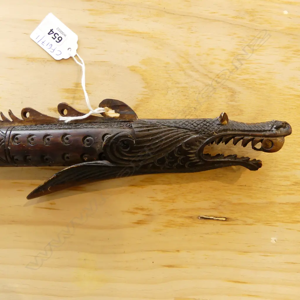 CARVED BONE DRAGON L.785mm Image 1++