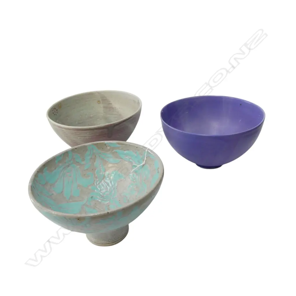 THREE BOWLS by KEUM SUN LEE, 2 MATTE GLAZED PORCELAIN & GLAZED PEDESTAL STONEWARE BOWL Image 1++