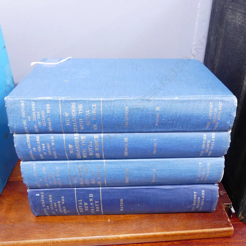 4 BOOKS OFFICIAL HISTORY OF NZ IN WWII; 3 VOLS NZers IN THE RAF + ROYAL NZ NAVY Image 1++