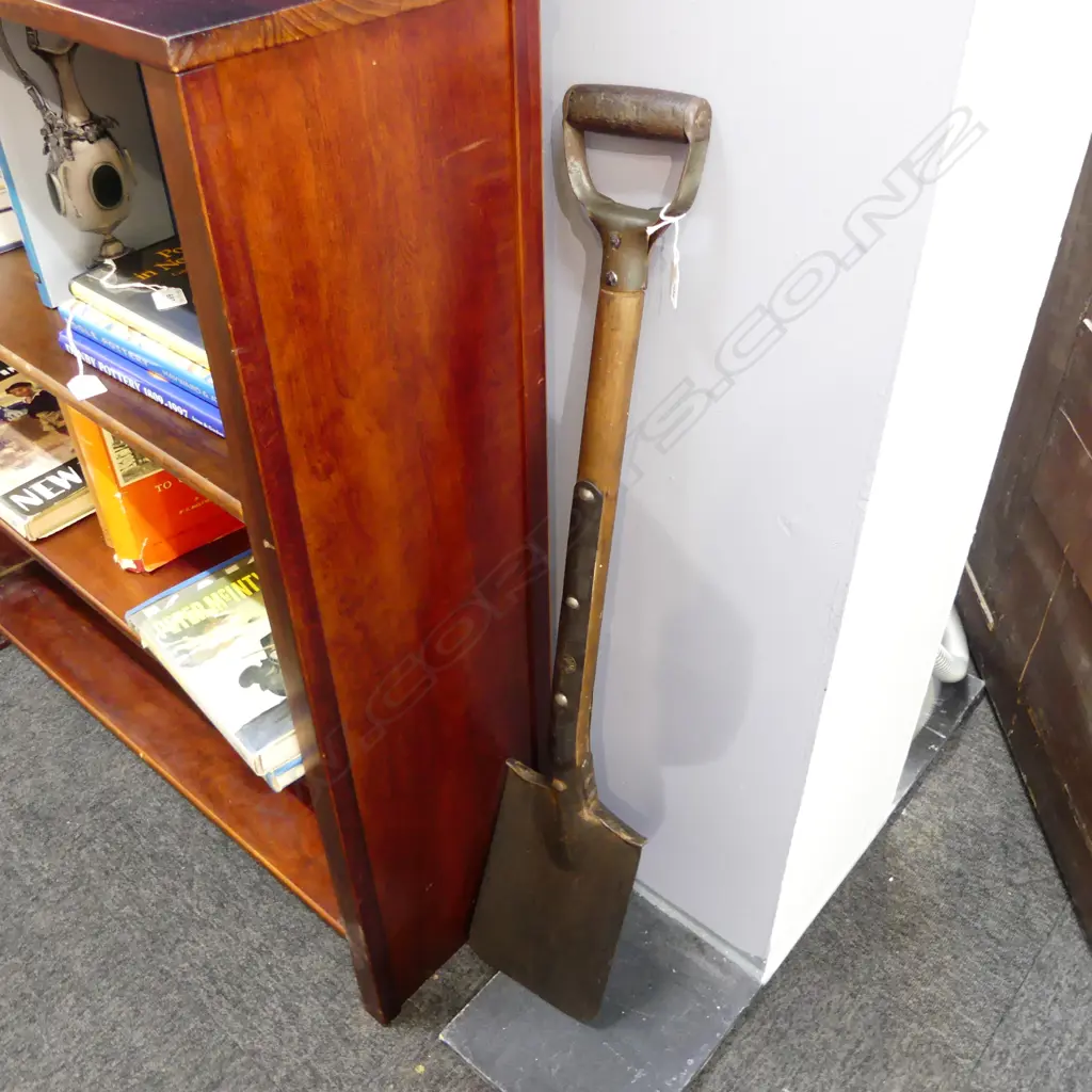 VINTAGE BRADES SKELTON SPADE L.960mm Image 1++