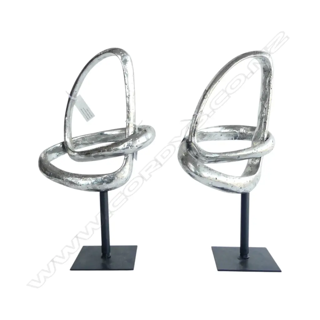 PR LA FORGE ABSTRACT SILVER RESIN SCULPTURES H.340mm Image 1++