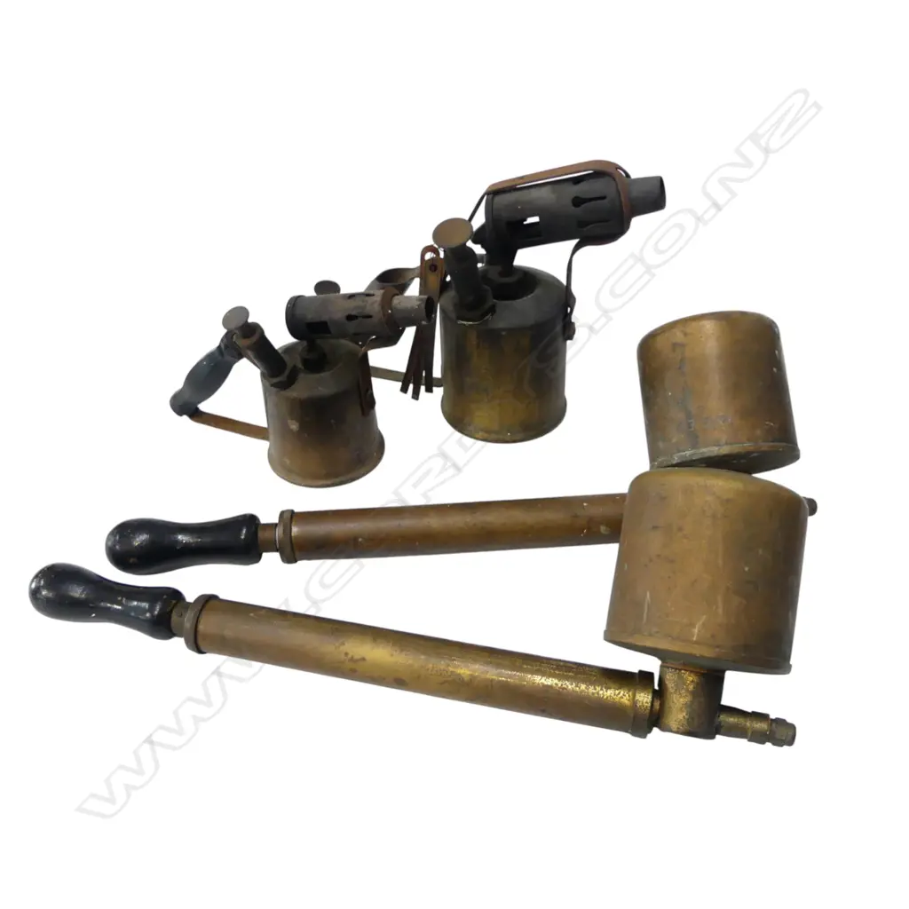 4 VINTAGE BLOW TORCHES/PUMPS L.460mm Image 1++