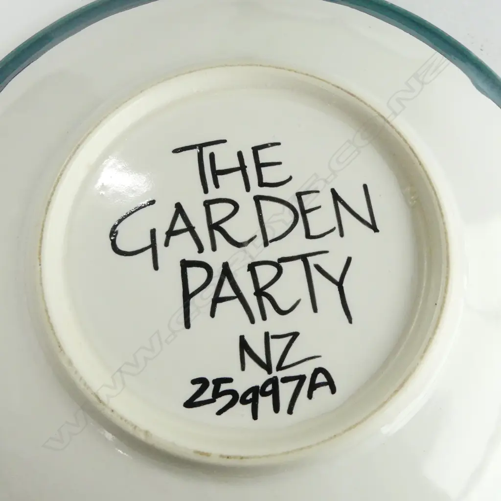 2 'THE GARDEN PARTY' WIDE CERAMIC DISHES, Dia.360mm Image 1++