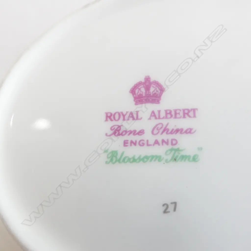 VINTAGE B/W ASHETTE, DOULTON CABINET PLATE, 3 PCS ENGLISH CHINA , TWO BUNNIKINS DISHES & TORQUAY COMPOTE Image 1++
