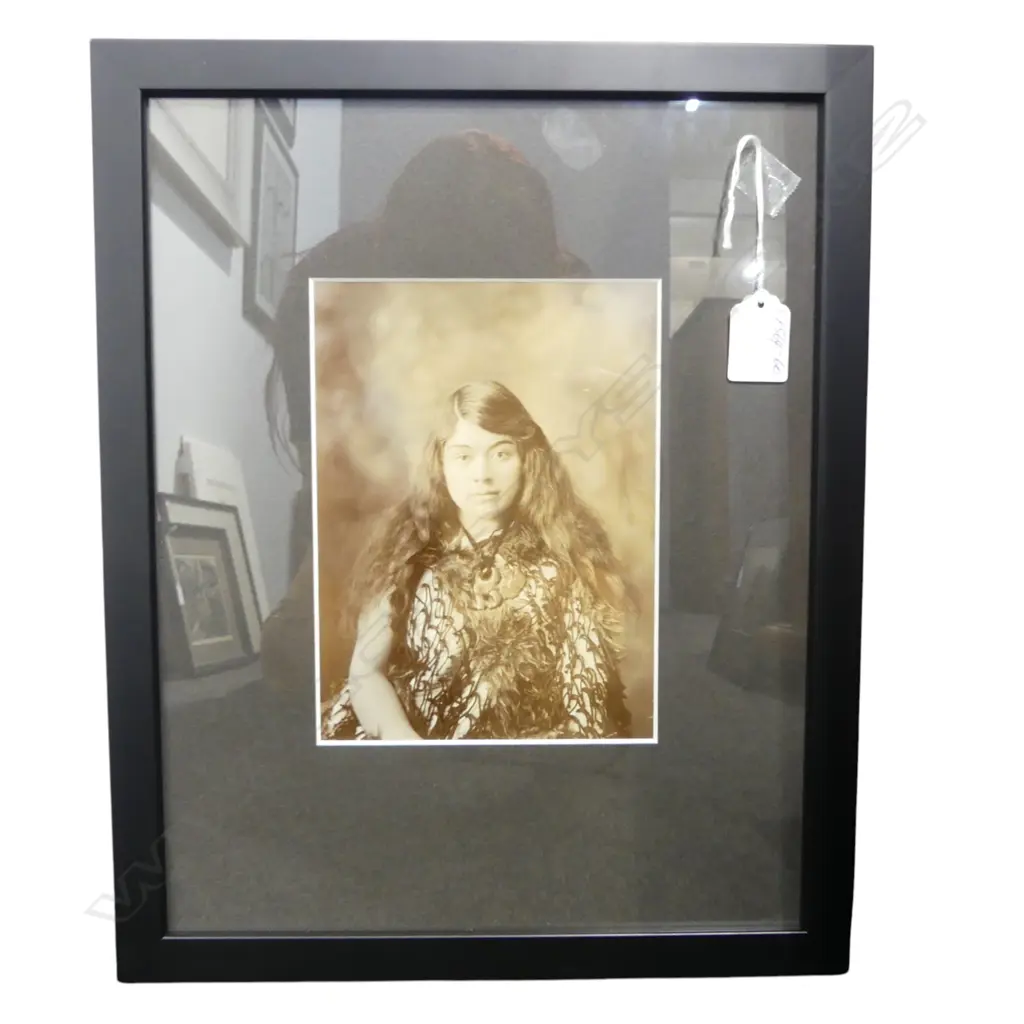 c.1900 PHOTOGRAPHER UNKNOWN portrait of a Māori woman wearing hei tiki & tag clock 185 x 140mm Image 1++