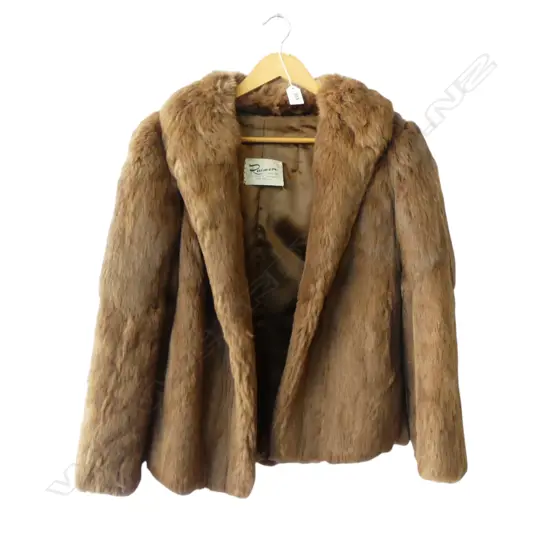 FUR COAT