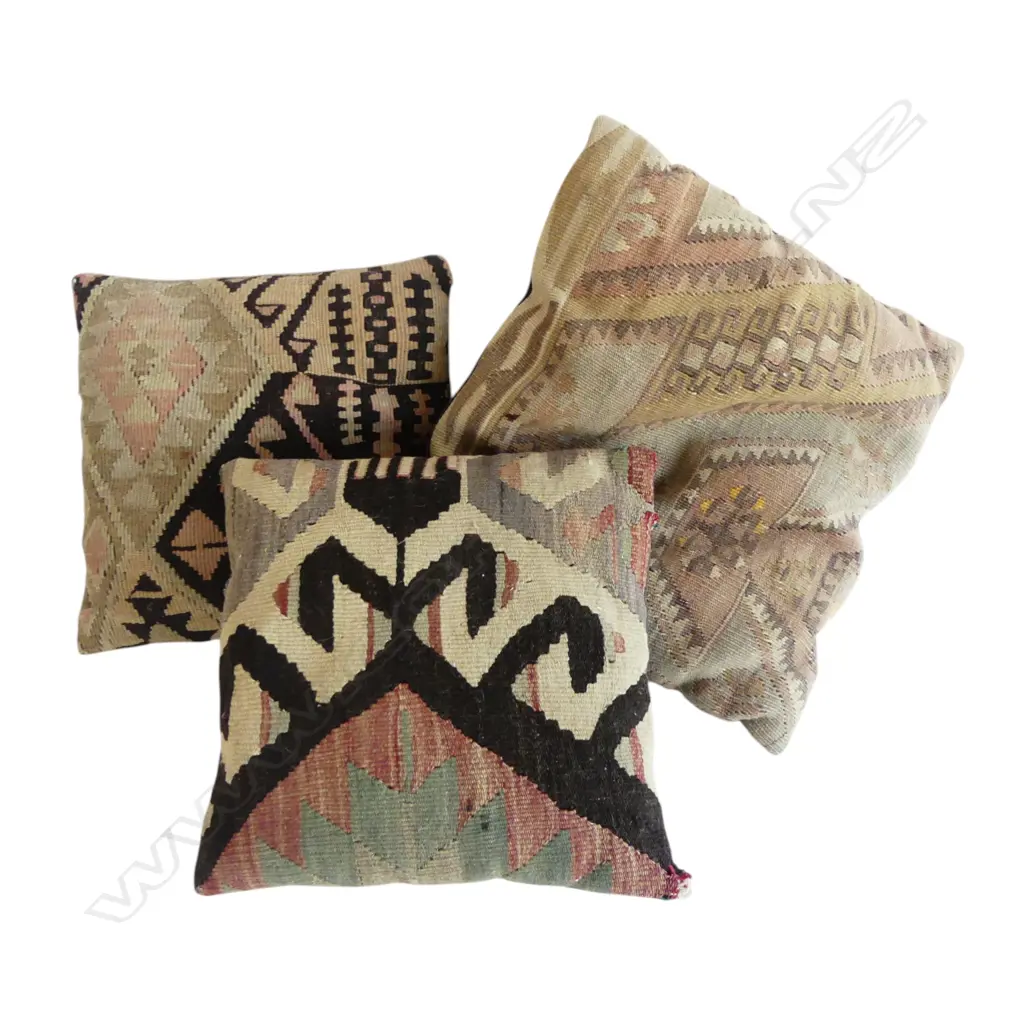 3 VINTAGE TURKISH KILIM CUSHIONS 420x400mm Image 1++