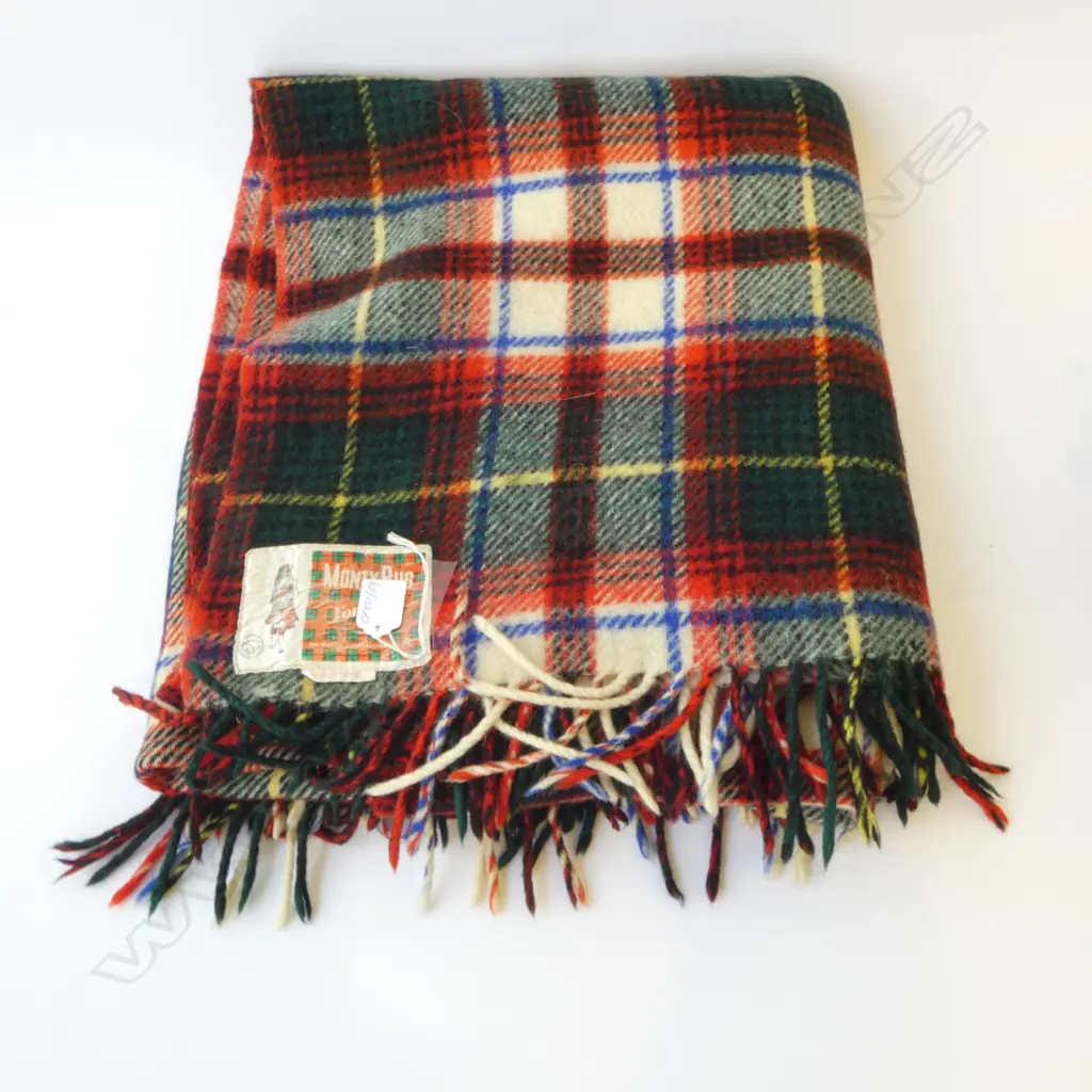 VINTAGE NZ WOOL TRAVEL RUG ‘MONTY BY FONTANA’ MILTON EXCELLENT CONDITION, L.1960 W.1530 Image 1++