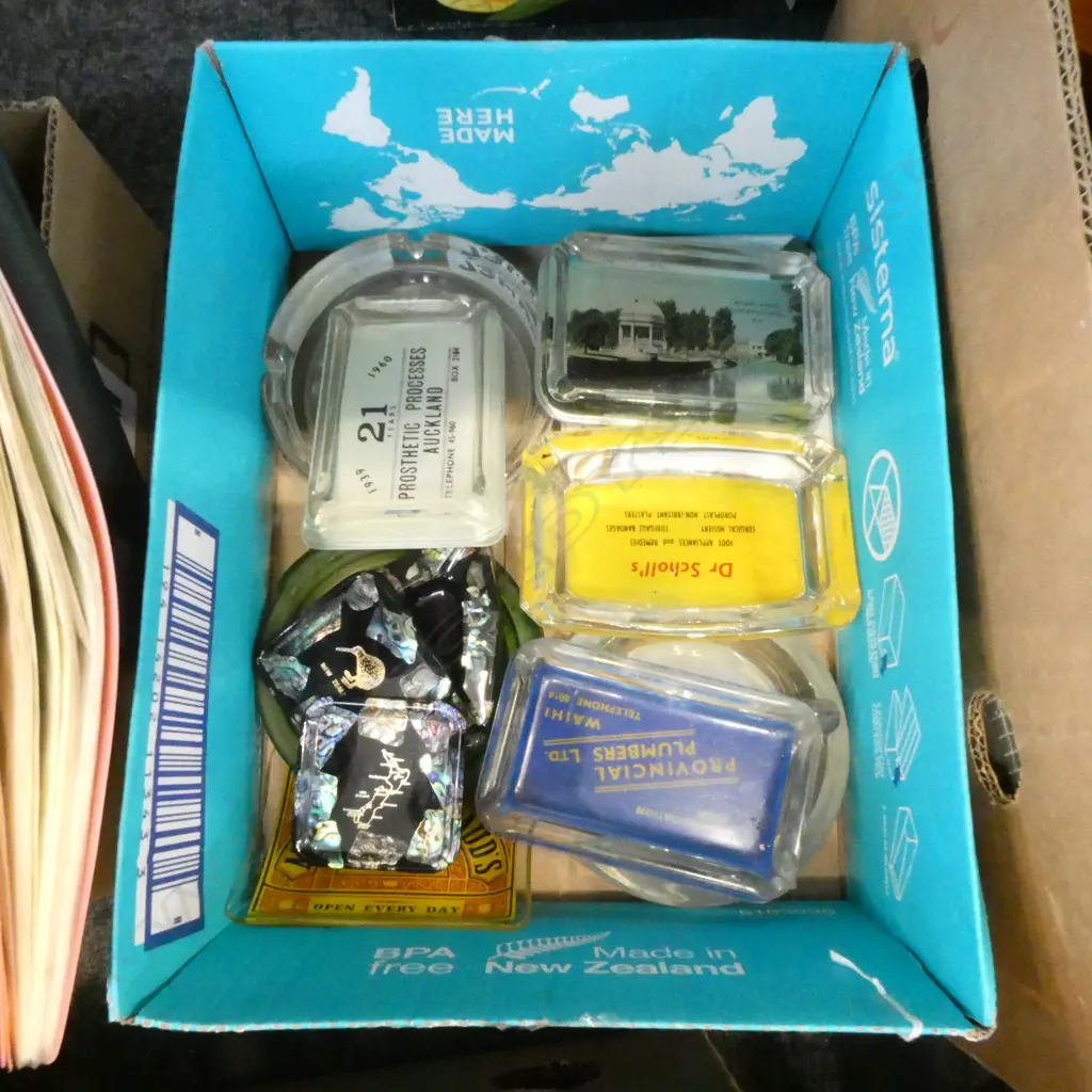 ASST. ADVERTISING ASH TRAYS Incl. N.Z. Image 1++
