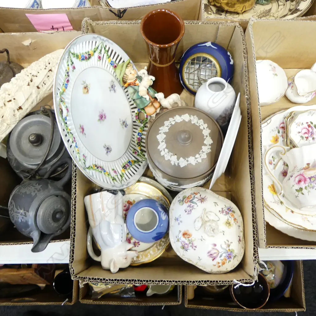 FINE CHINA; HUMMEL BOY, DERBY PLATE, R/COPENHAGEN, WEDGWOOD? LIDDED CONTAINER H.155mm tiny rim chip ETC Image 1++