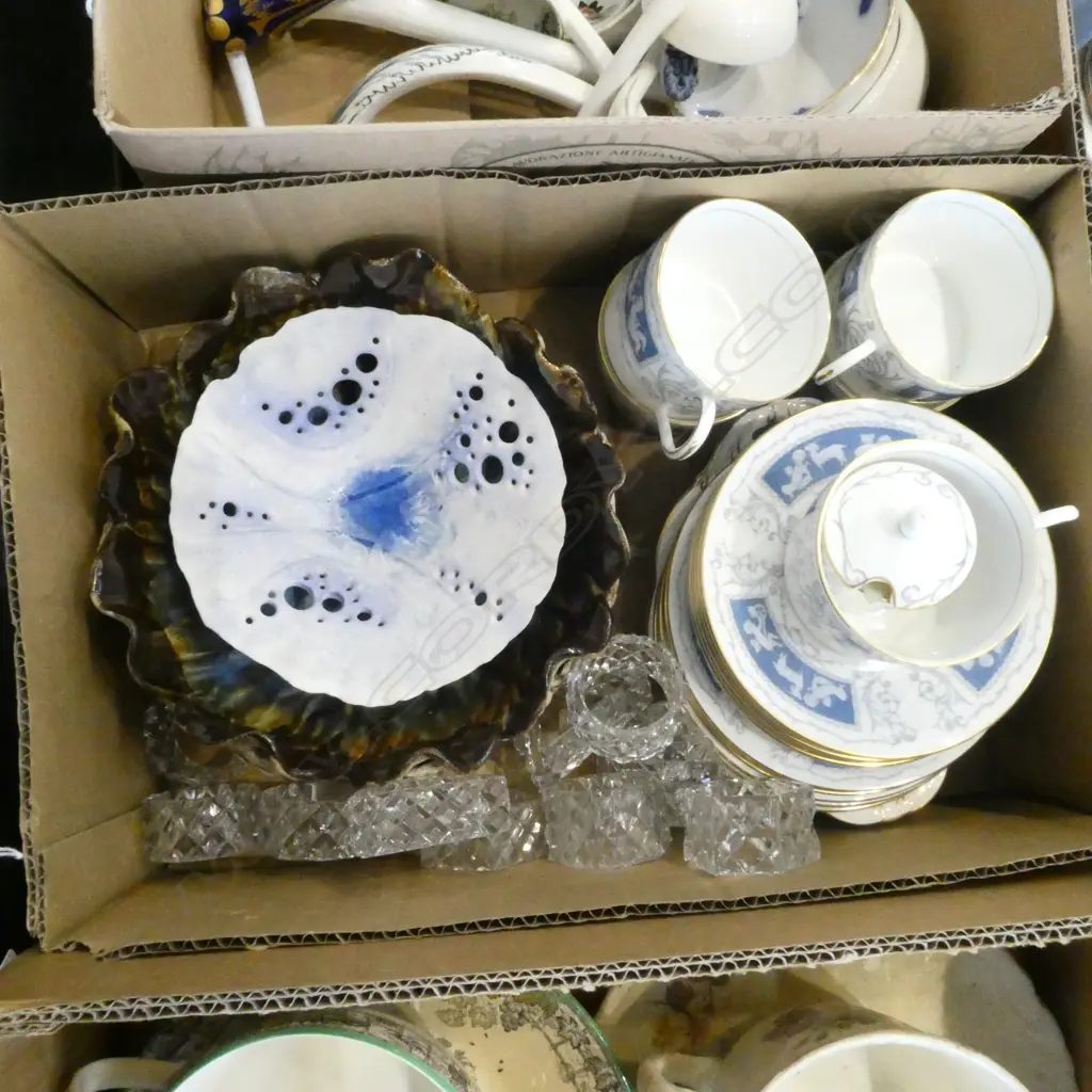 5 COALPORT 'REVELRY' C/S, CUT CRYSTAL NAPKIN RINGS & 2 PCES OF POTTERY etc Image 1++