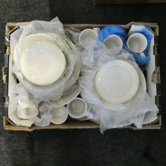 BOX LOT: ENGLISH CHINA AND OTHERS AF