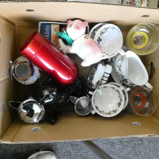 ROYAL DOULTON 'BURGUNDY' DINNERWARE, 3 CERAMIC ANIMALS, BAR ITEMS ETC