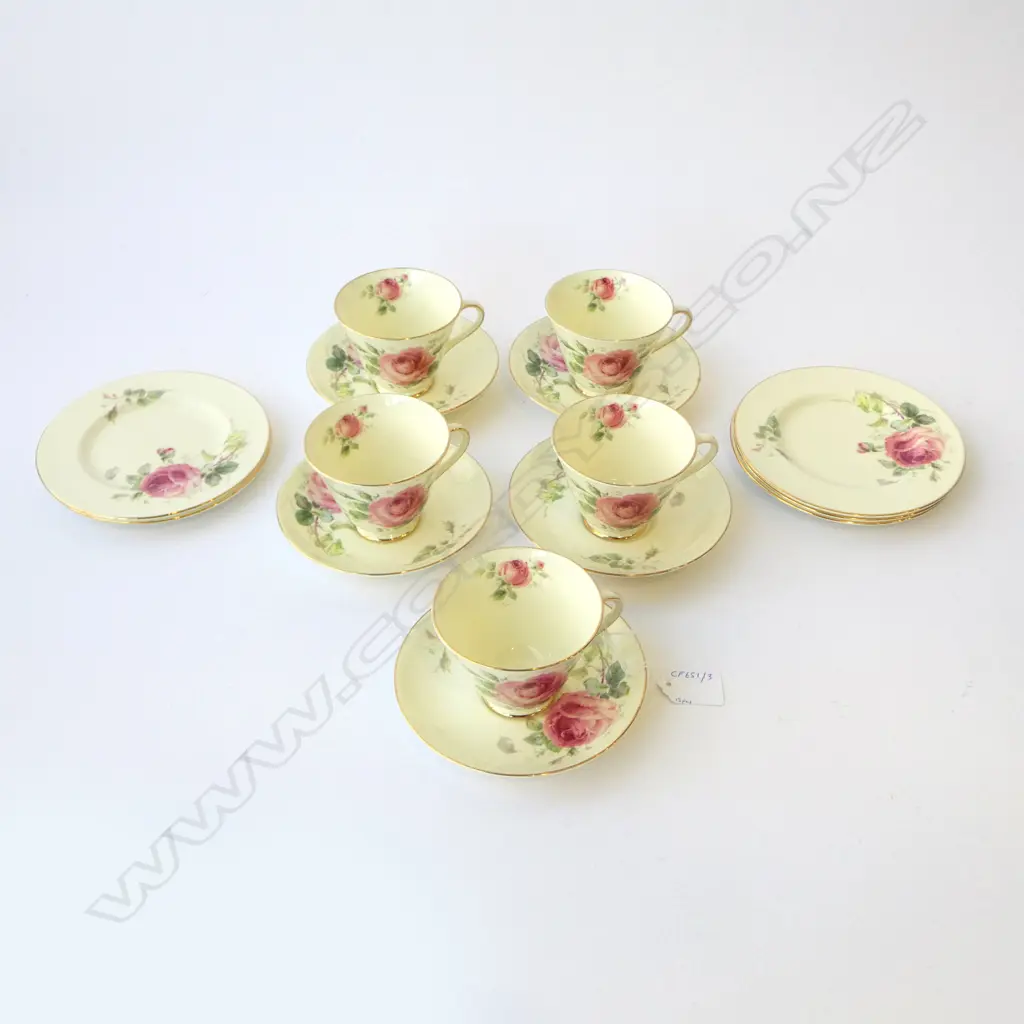 SET OF 5 ROYAL DOULTON ‘JUNE’ TRIOS – 5 CUPS, SAUCERS & PLATES Image 1++