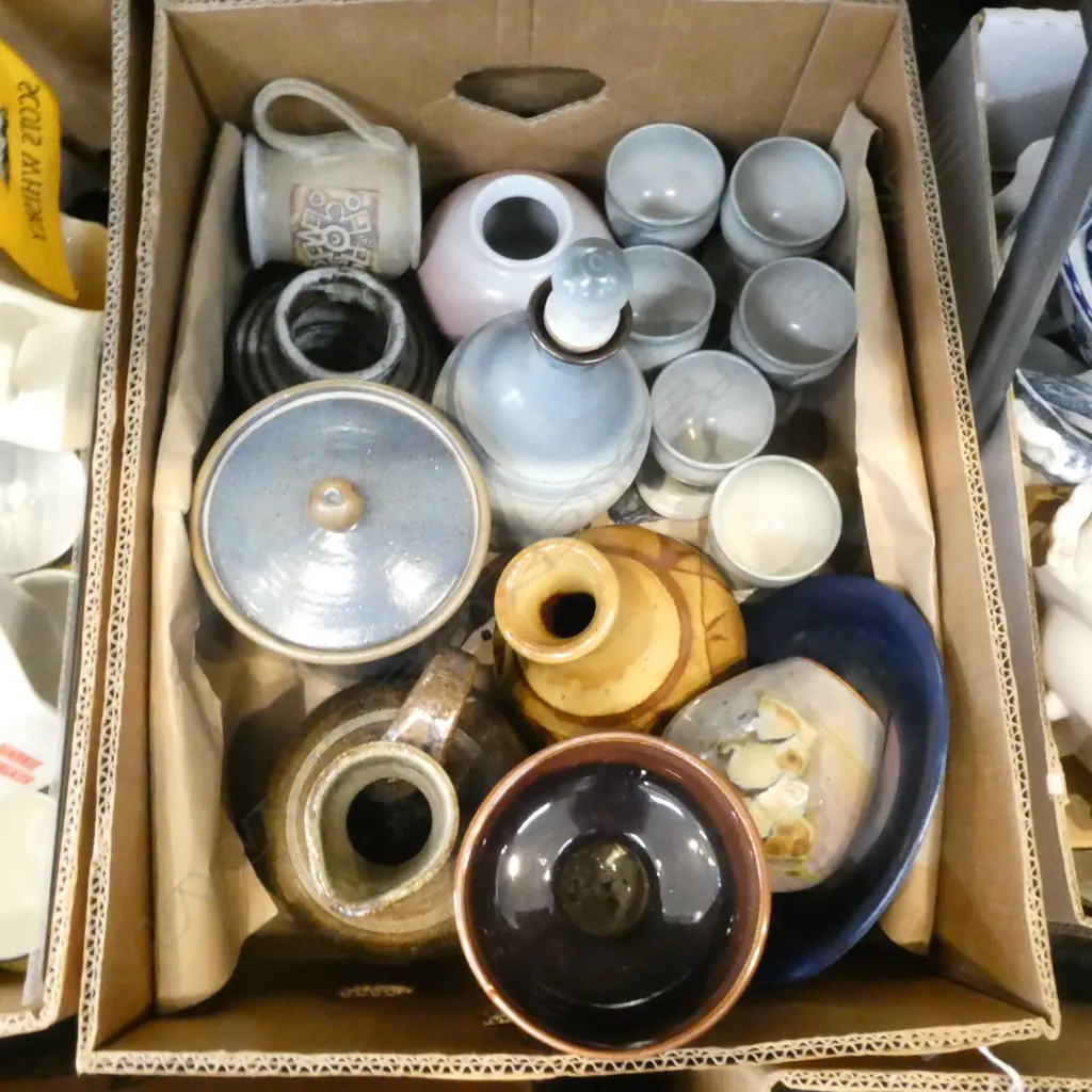 BOX OF ASST. N.Z. STUDIO POTTERY Incl. VERA FLYNN Image 1++