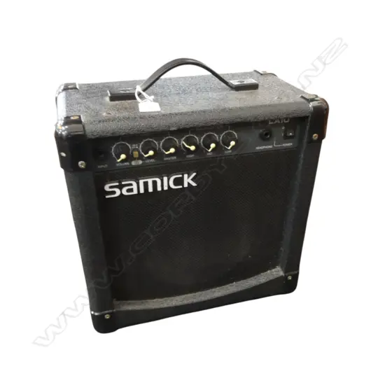SAMICK GUITAR AMPLIFIER, NO CABLES