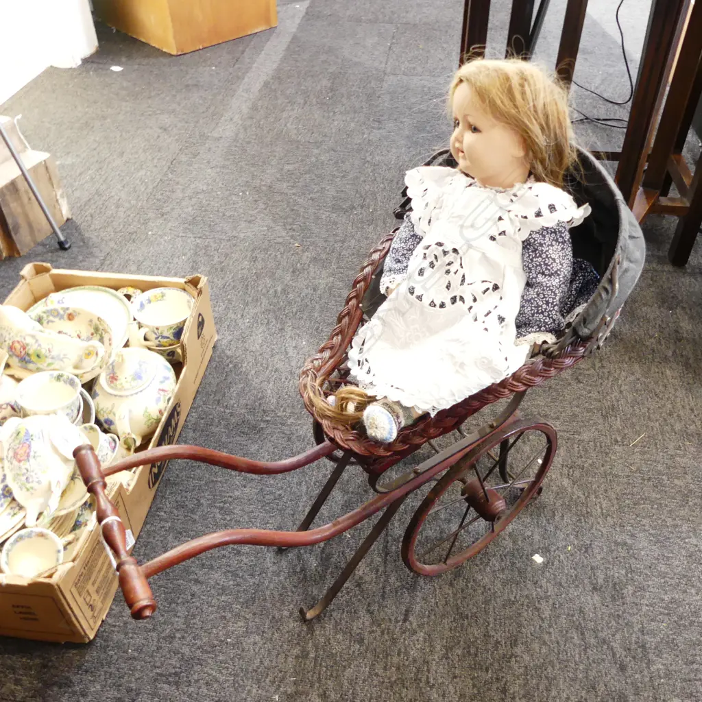 VINTAGE DOLLS PRAM + 'KOPPELSDORF' DOLL Image 1++