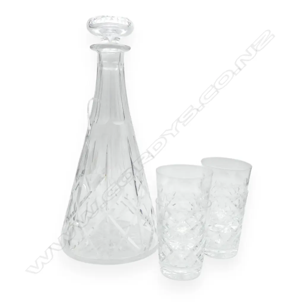 CRYSTAL DECANTER + 4 NIP GLASSES Image 1++