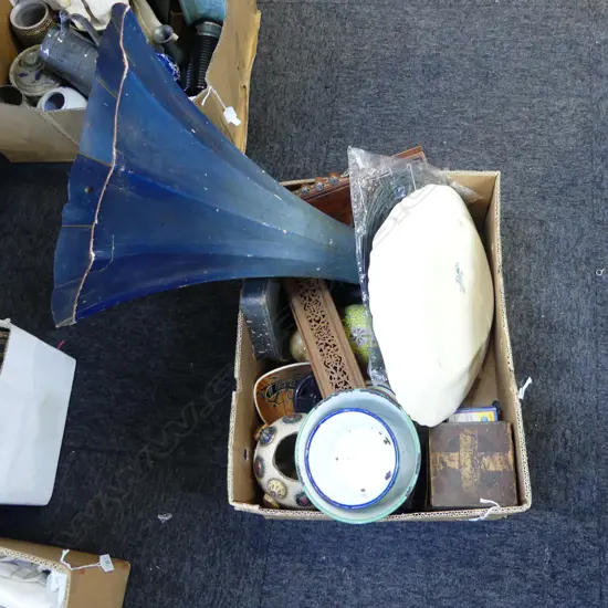 BOX OF ASST. INLCUDING GRAMOPHONE HORN etc