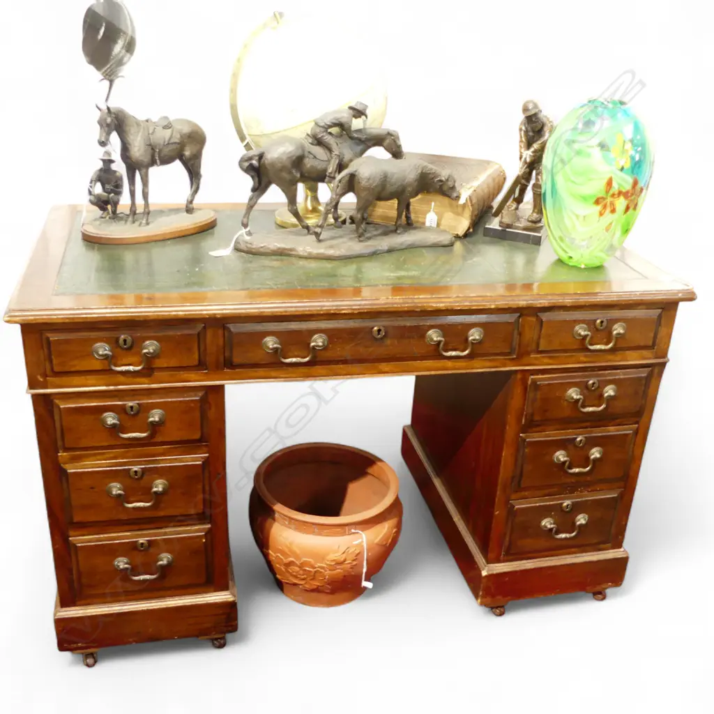 MAHOGANY DOUBLE PEDESTAL DESK w. GREEN LEATHER INSET 1200x620mm Image 1++