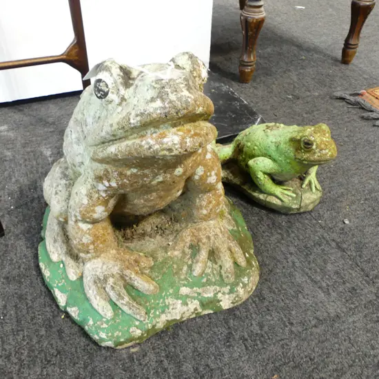 2 CONCRETE GARDEN FROGS H.300mm