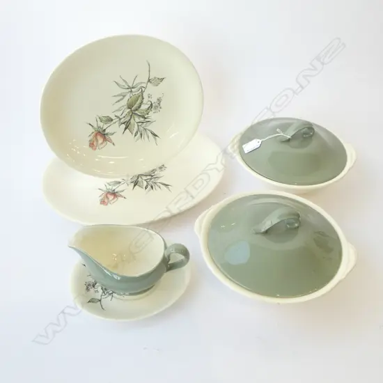 6 PCES GRINDLEY 'MARGARET ROSE'DINNER CHINA