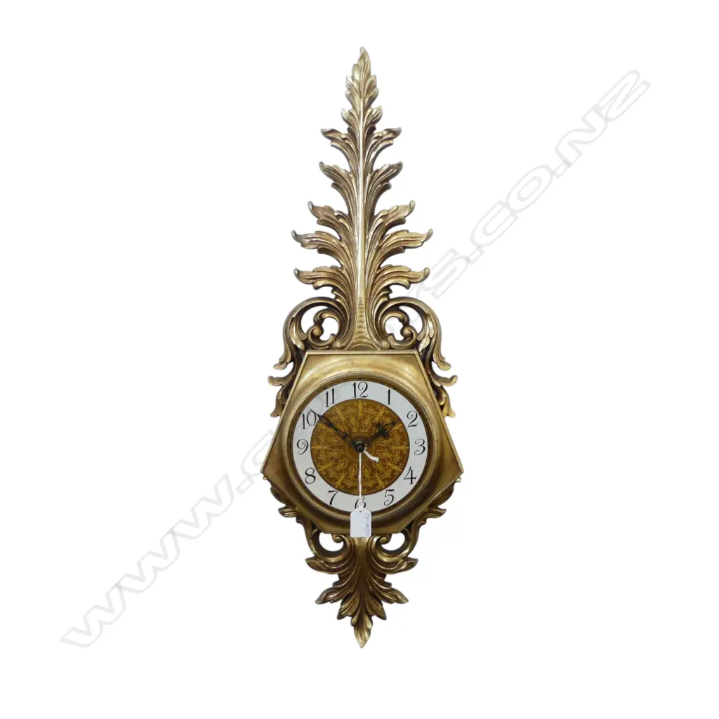 GOLD RESIN WALL CLOCK; SYROCO USA H.735mm Image 1++