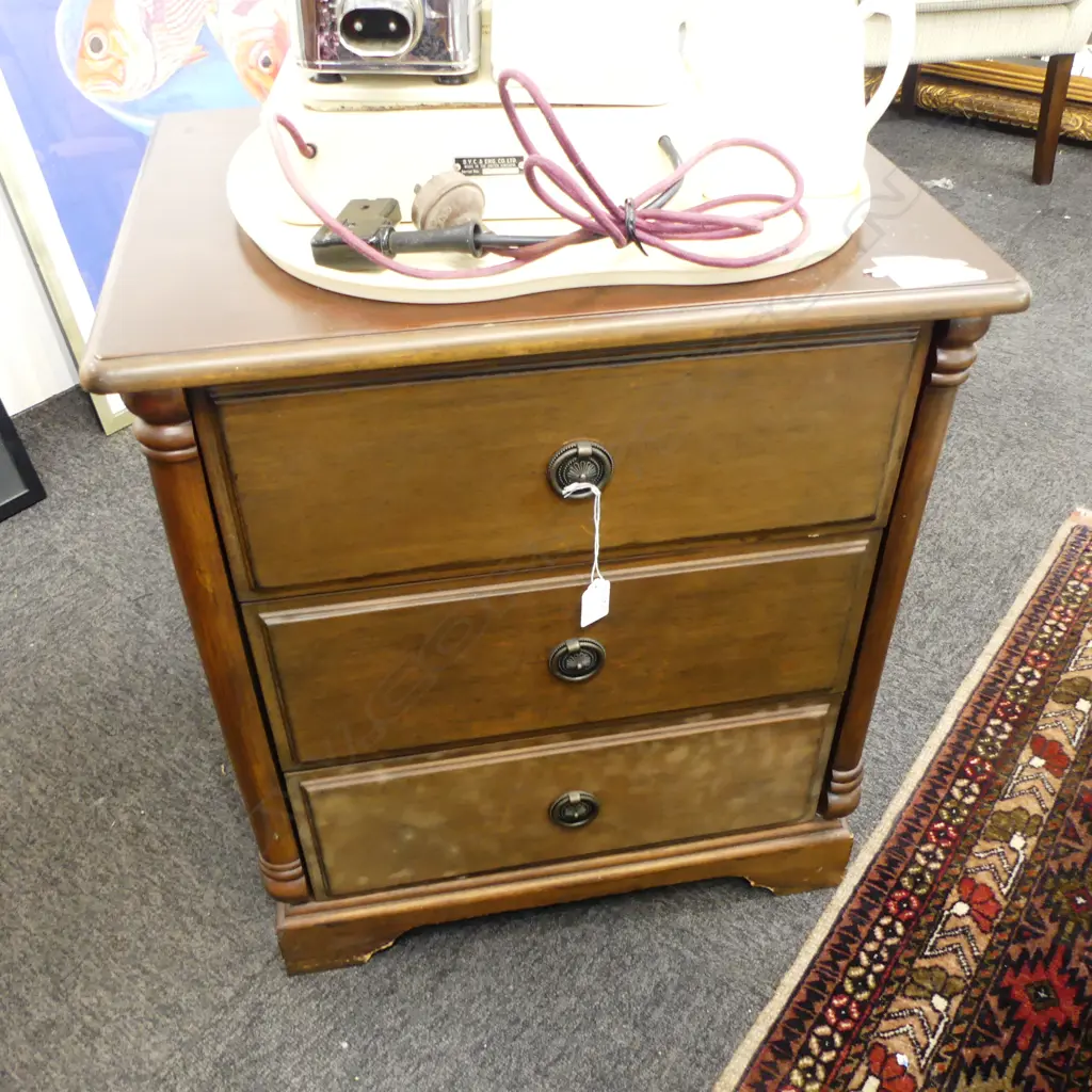 BEDSIDE DRAWERS 560x425x625mm Image 1++