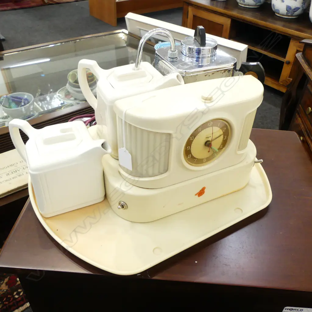 VINTAGE GOBLINE 'TEASMADE' AUTOMATIC TEA MAKER + EXTRA JUG Image 1++