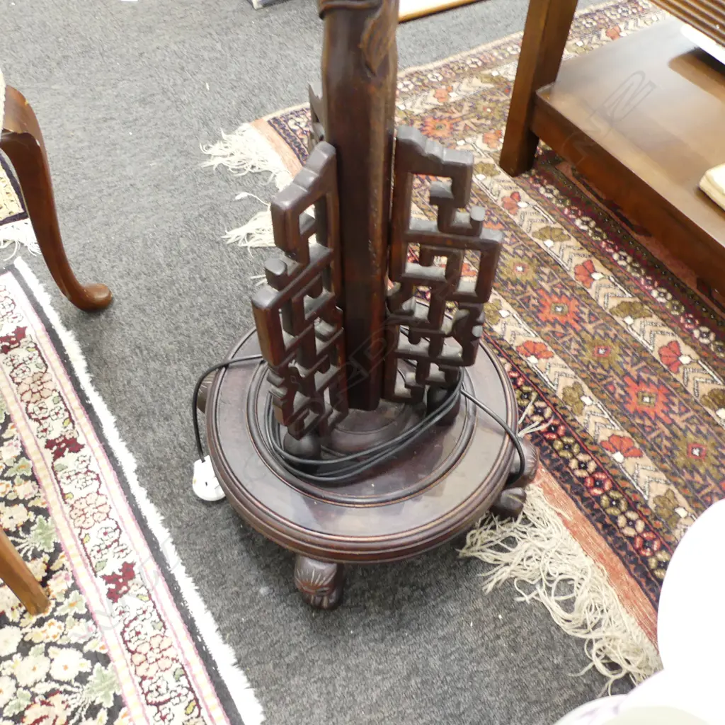 ORIENTAL CARVED WOODEN FLOOR LAMP H.1820mm Image 1++