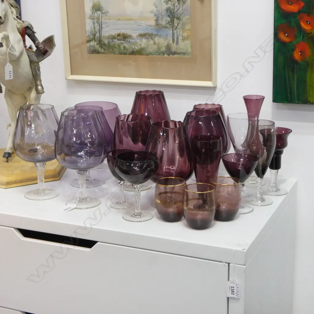 PURPLE ART GLASS H.200mm Image 1++