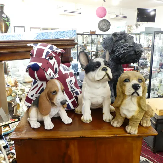 4 RESIN DOGS H.300mm + BRITISH BULLDOG