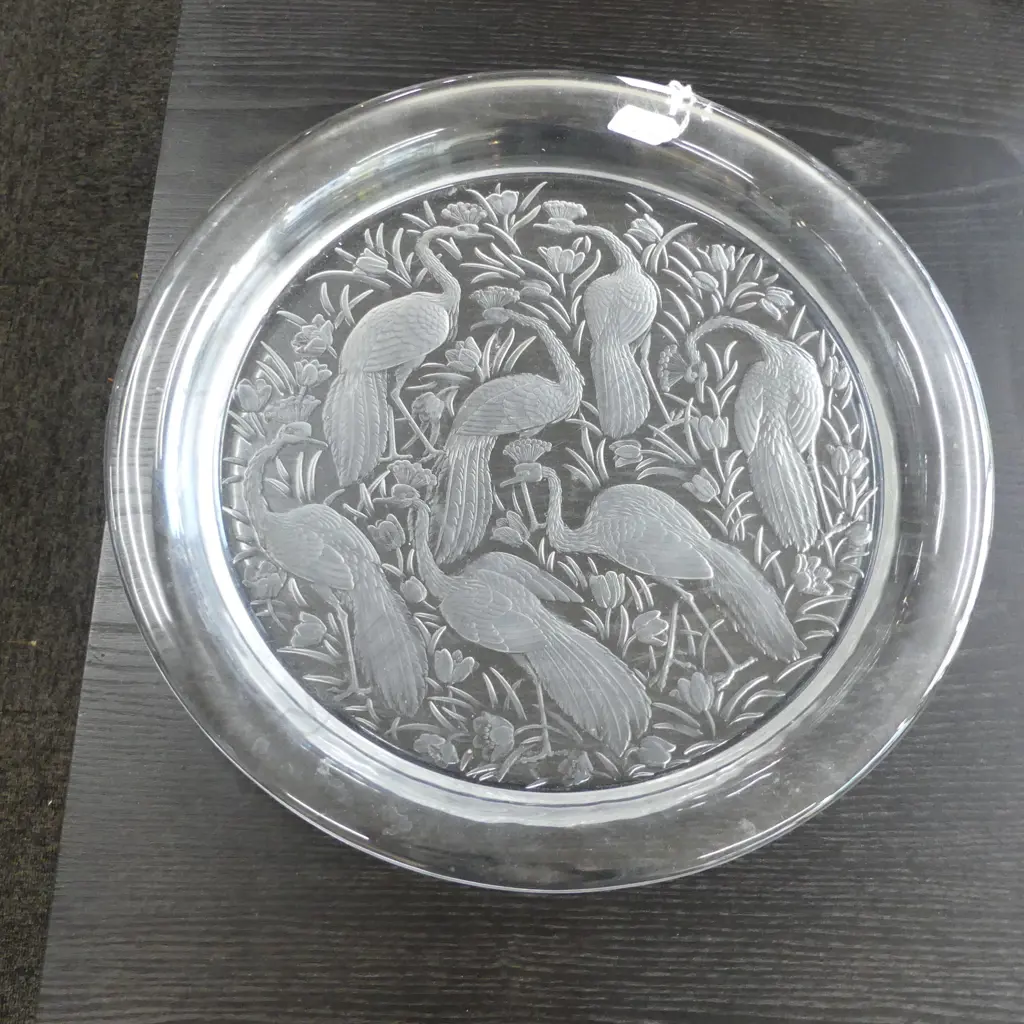 LALIQUE CHARGER w. PEACOCK DESIGN 390mm dia Image 1++