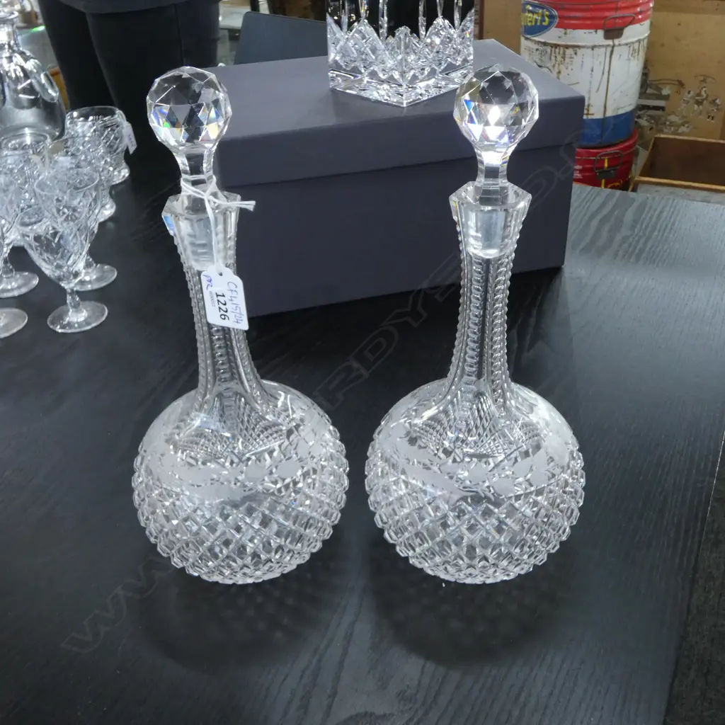 PR CRYSTAL DECANTERS H.285mm Image 1++