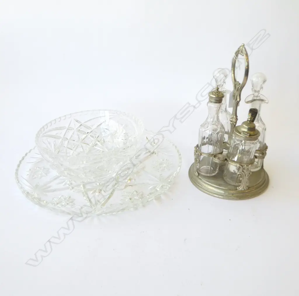 SHEFFIELD CRUET SET + 2 PRESSED GLASS Image 1++