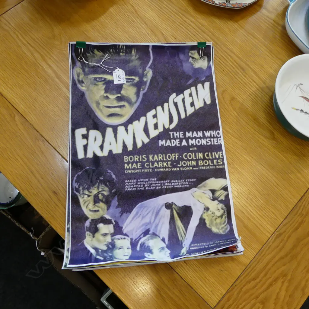 9 MOVIE POSTERS 450x305mm Image 1++