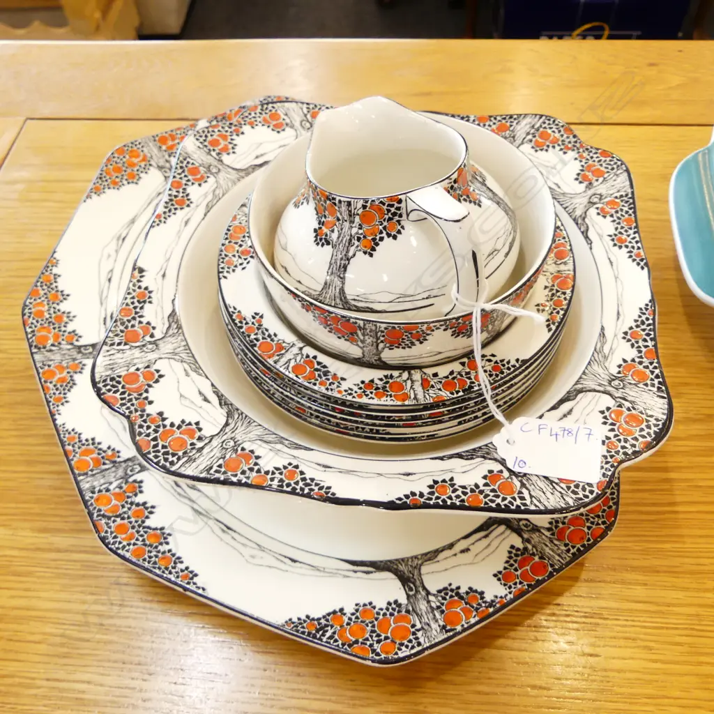 10 PCES CROWN DUCAL DINNER WARE Image 1++