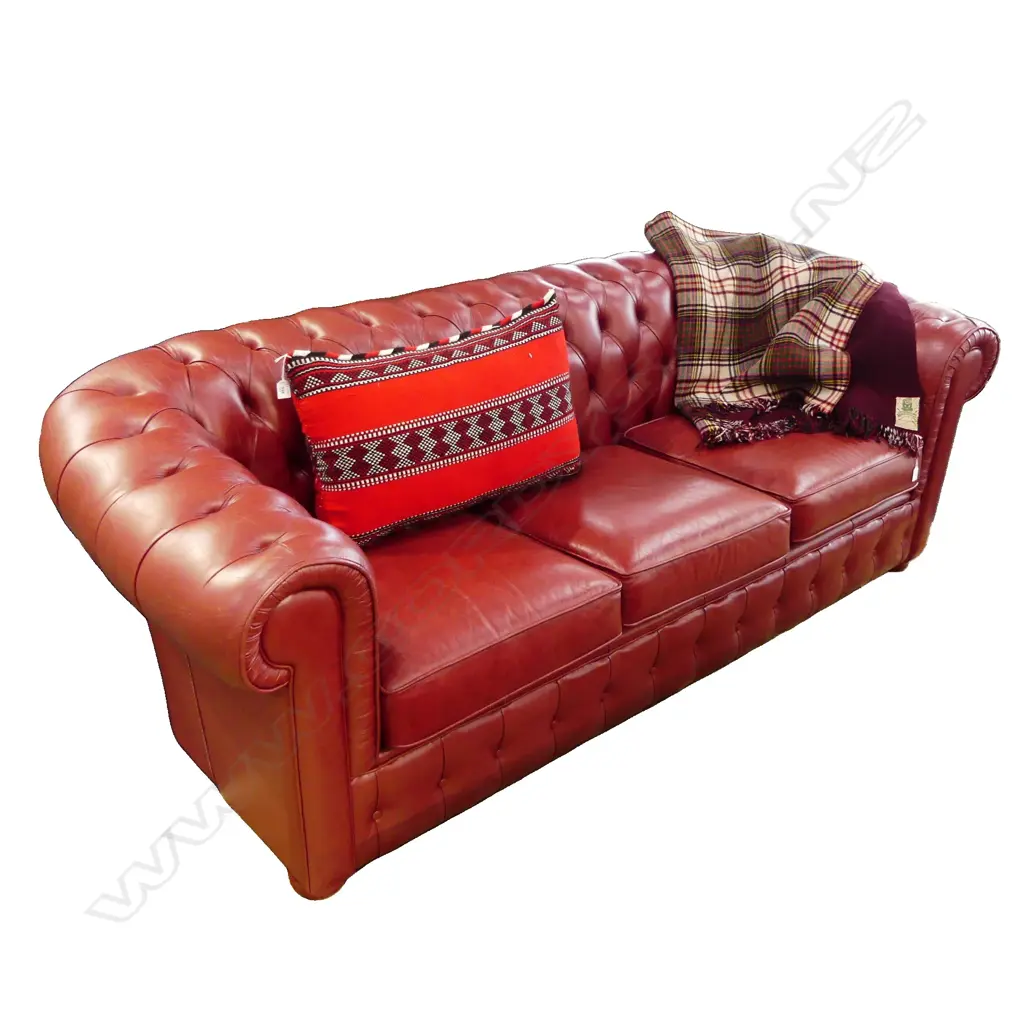 3 SEATER BUTTONED LEATHER CHESTERFIELD SOFA 2200x1000x770mm Image 1++