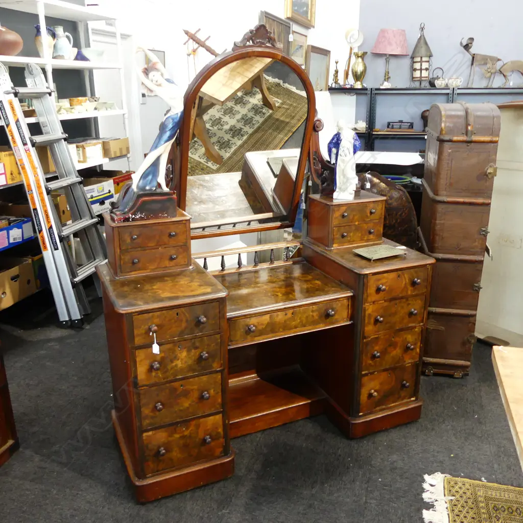 VICTORIAN DRESSING TABLE 1380x520x1770mm Image 1++