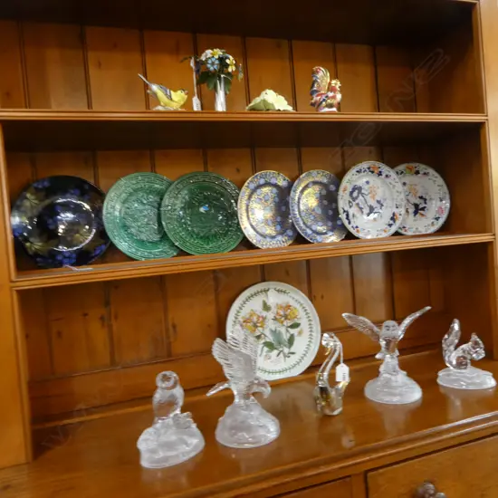 7 WALL PLATES; 3 PRS + ROYAL STANLEY WARE 'JACOBEAN' 225mm dia