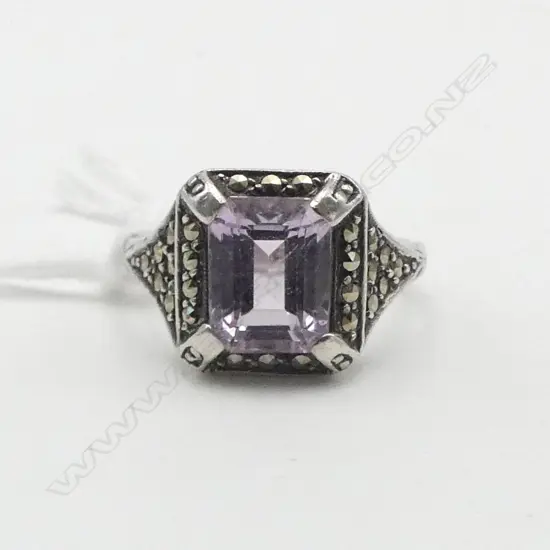 SILVER & AMETHYST RING SIZE M1/2