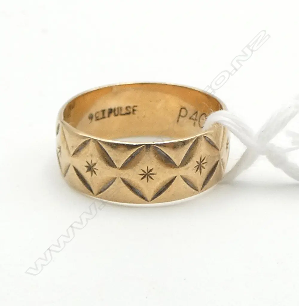 9ct RING 3.5gms SIZE N Image 1++