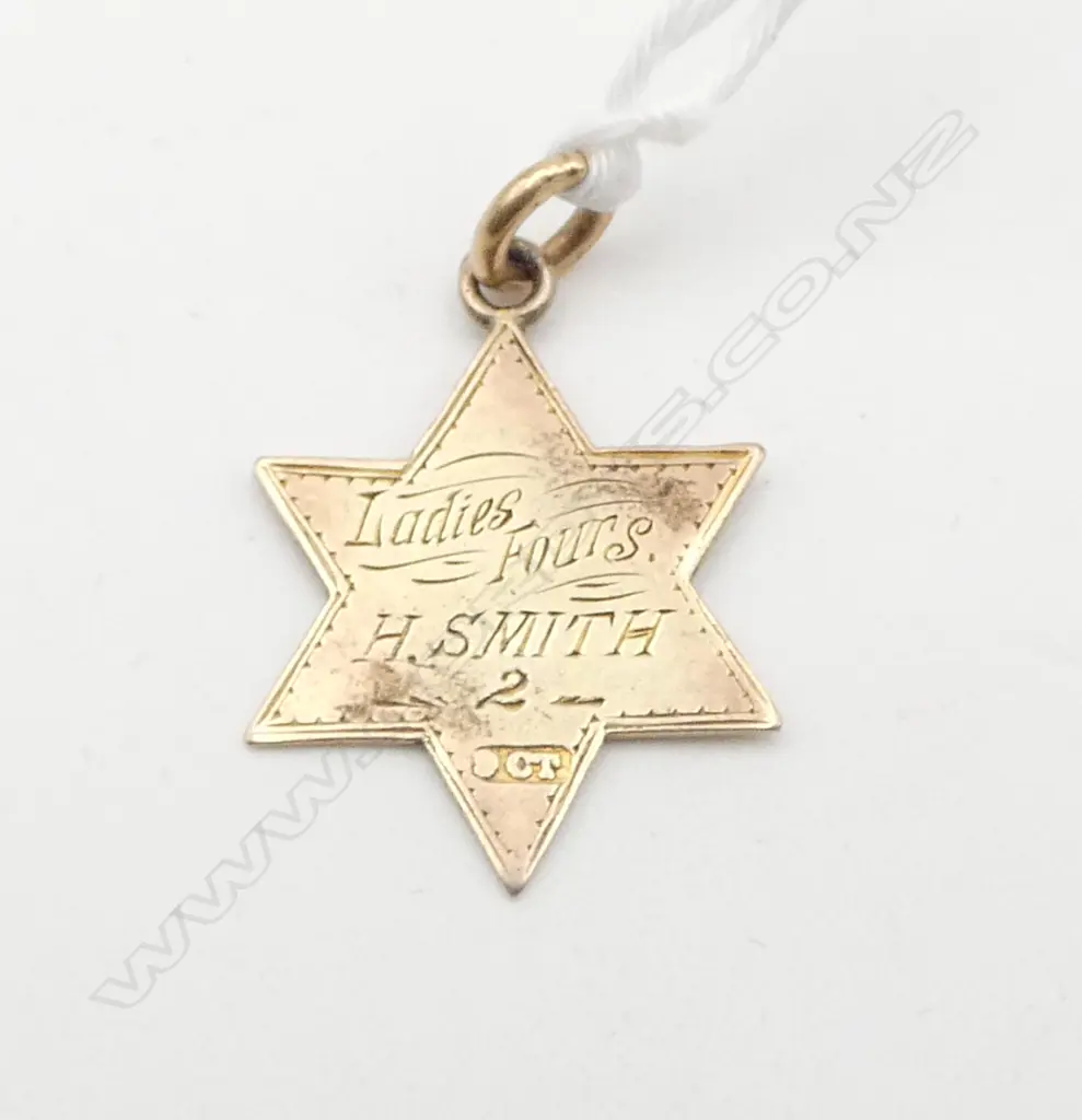 9CT STAR MEDAL 'LADIES PAIRS' 2.07gms Image 1++
