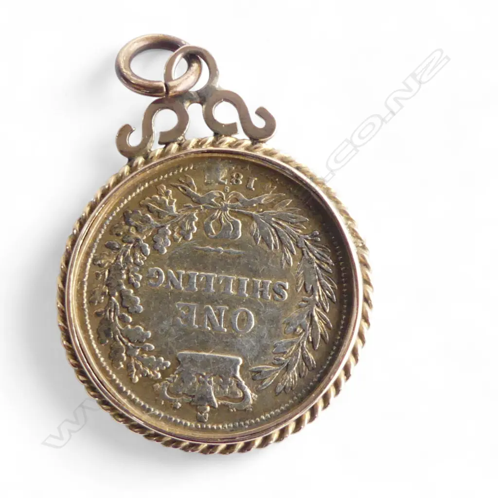 9CT  YELLOW GOLD FRAMED SHILLING G/PLATE COIN (3.6GMS frame only) Image 1++